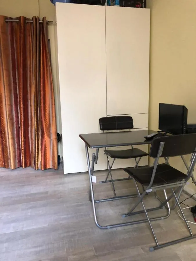 23 Rue De La Chapelle Apartment Paris France