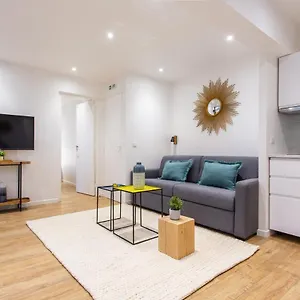 Apartment Cmg Montmartre - Cottages, Paris
